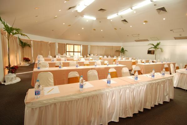 Palmeraie Beach Hotel, Rayong Ban Ang Exterior foto